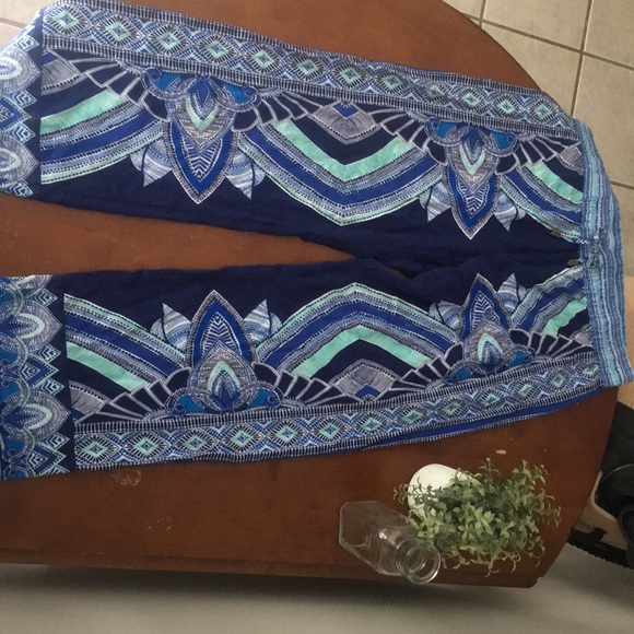 Wide Leg Printed Pant - Picture 1 of 4